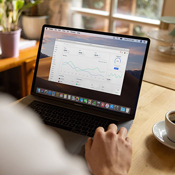 赛艇比赛：英国队实现全胜，摘得金牌